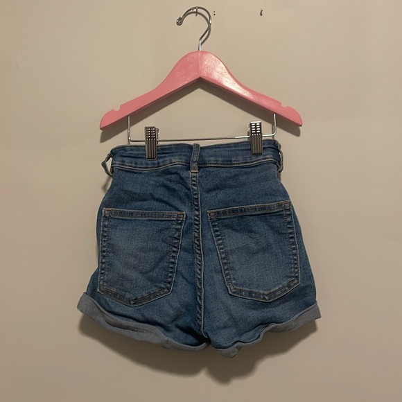 Denim shorts - Picture 2 of 3
